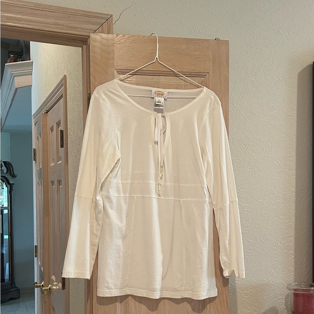 Women's White Long Sleeve Top